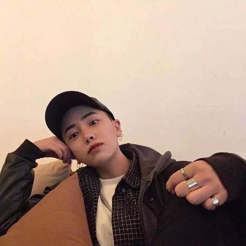 娱乐吃瓜的头像男生霸气,娱乐界的风云人物